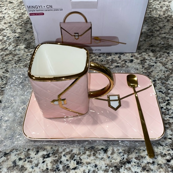 Teacup Set - Picture 1 of 4